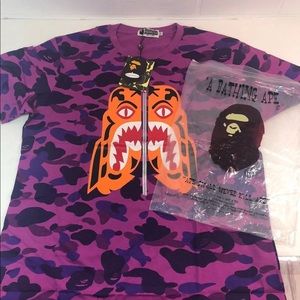 BAPE T-shirt (Authentic)